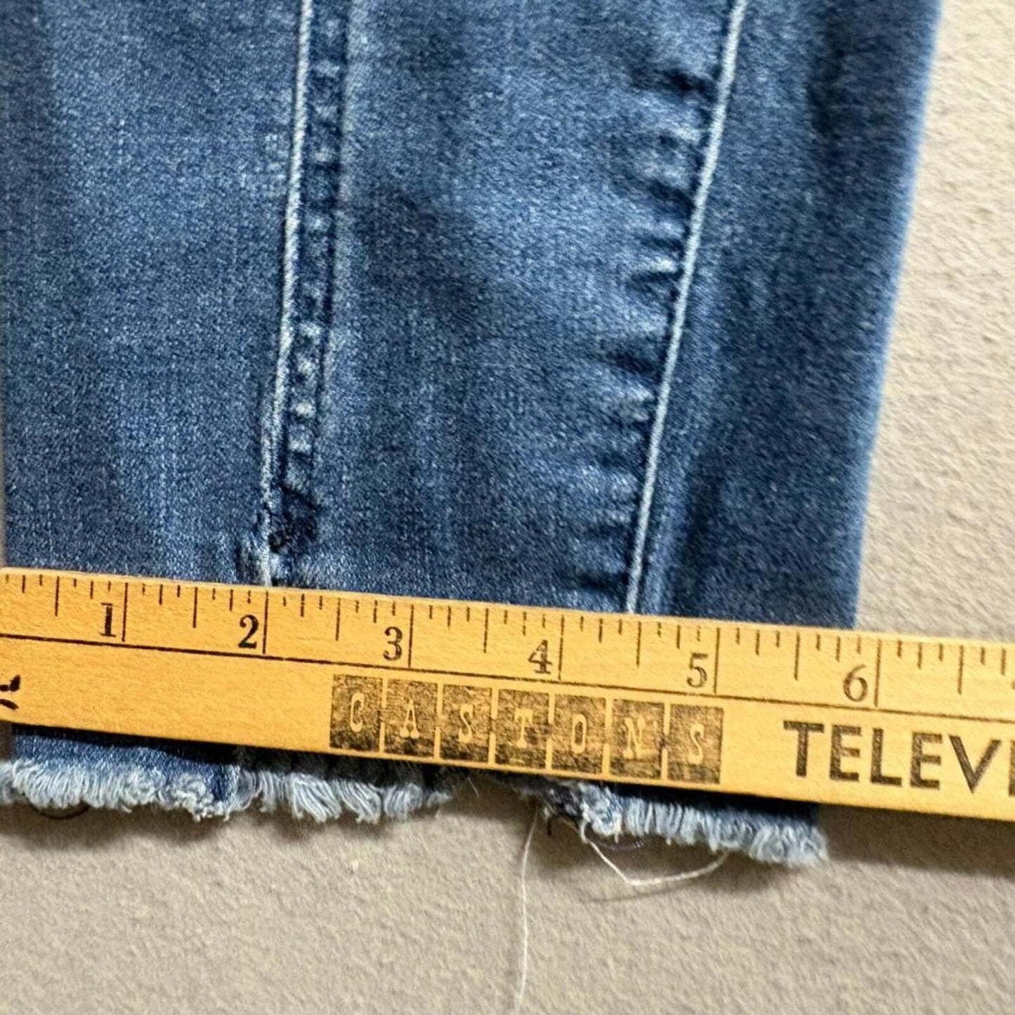 Royalty for Me High Rise Ankle Jeans Womens Size 16 Blue Raw Hem Front Seam
