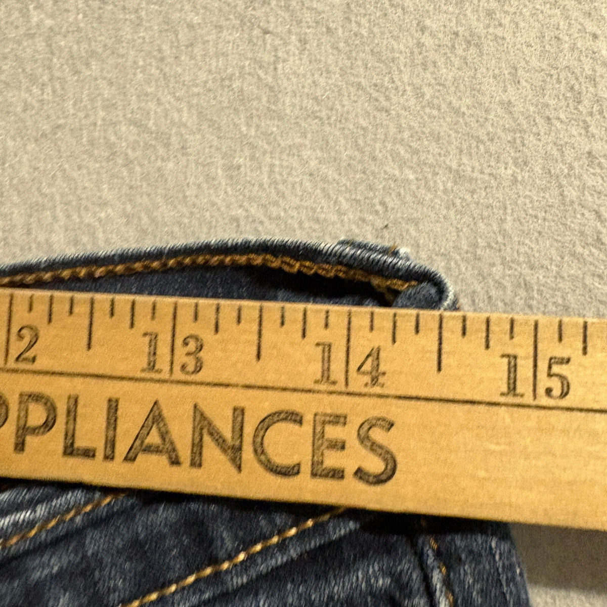 Levi's 512 Perfectly Slimming Denim Bermuda Shorts Womens Size 14 Blue Stretch