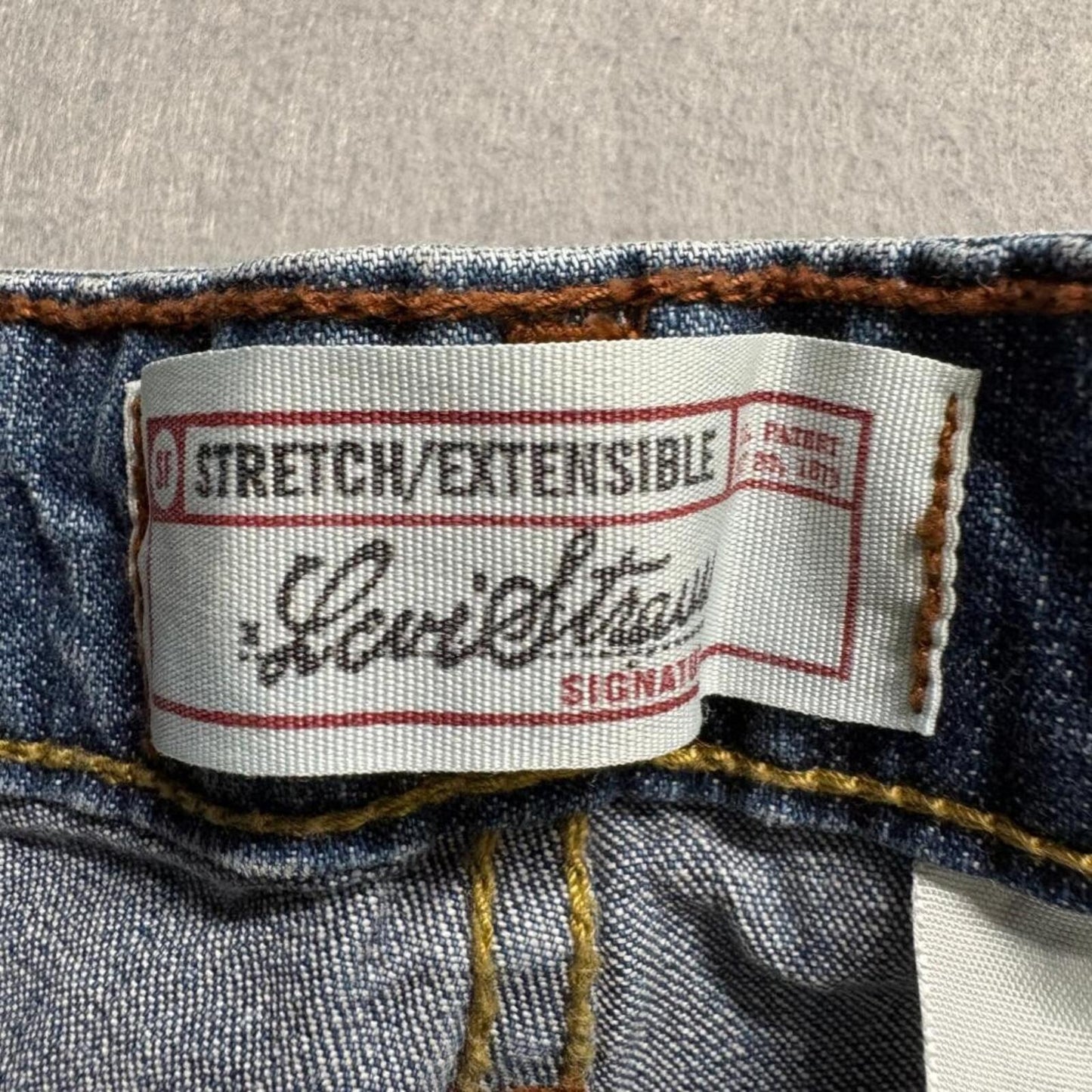 Signature by Levi Strauss Women's Bootcut Jeans Size 12 M Blue Denim Stretch
