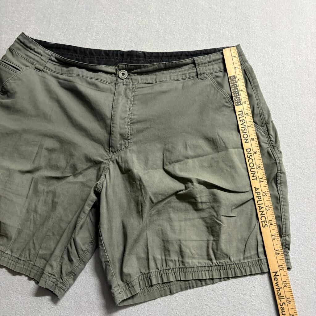 Kuhl Renegade Cargo Shorts Mens 38 Green Cotton Blend Hiking Outdoor