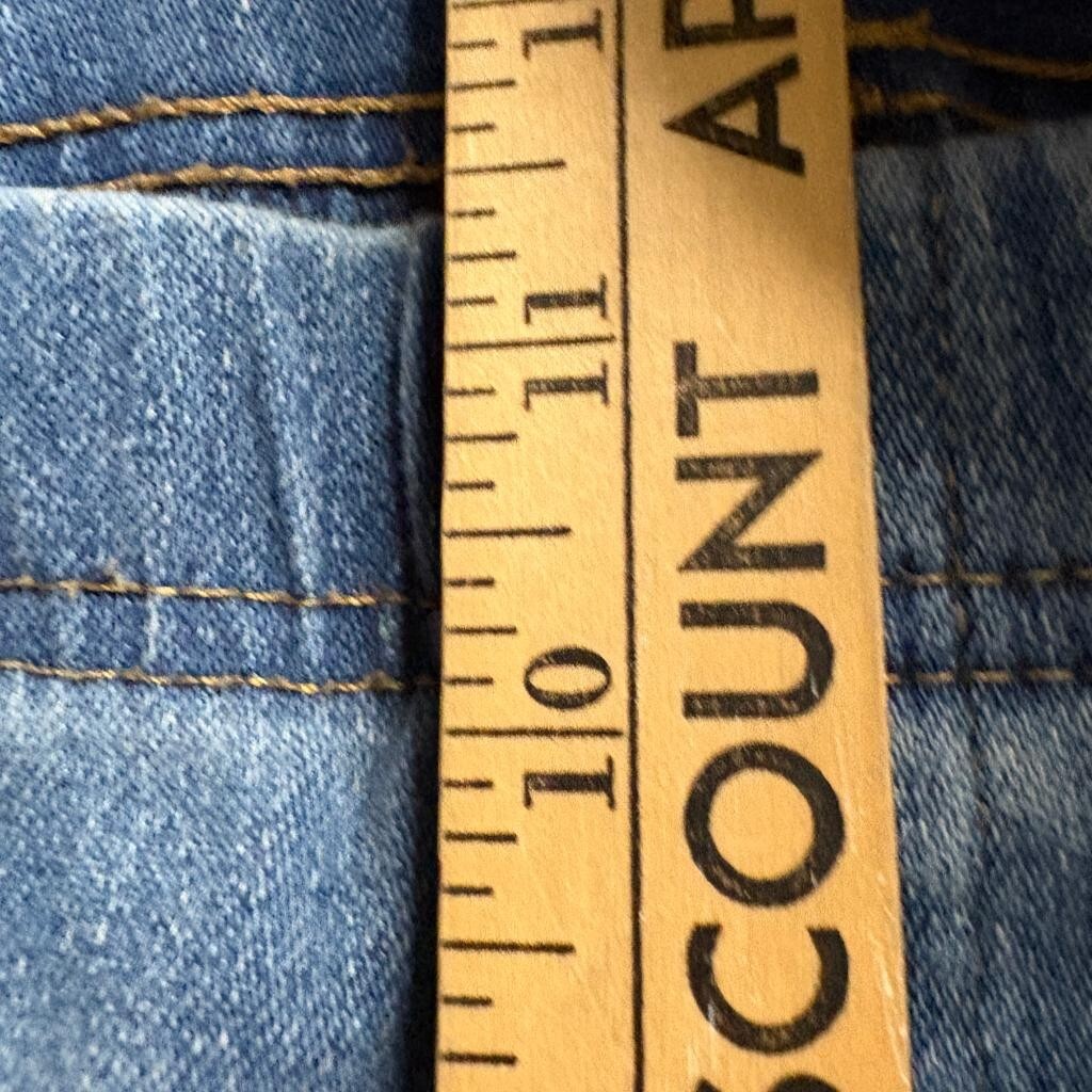 Serra Women Blue Denim Wide Leg Crop Pants Size L Pull On Stretch Raw Hem