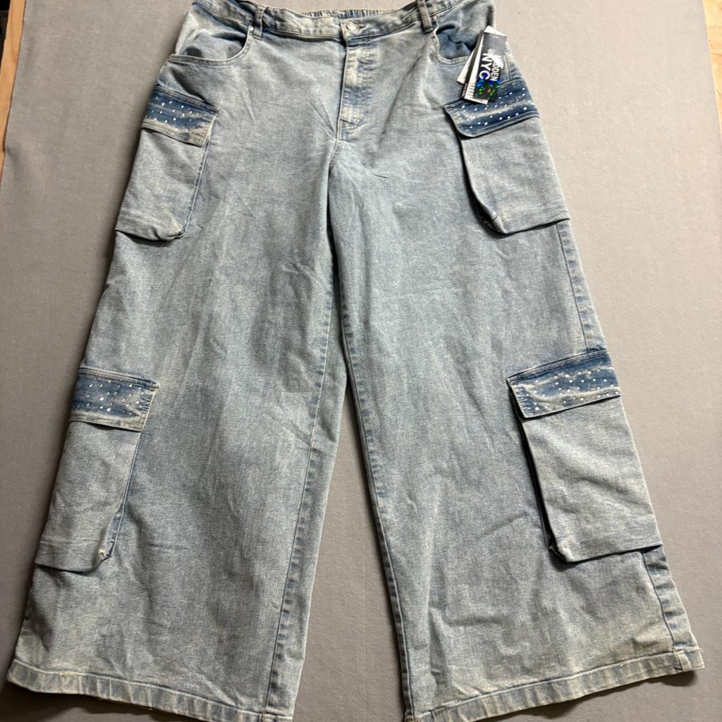 Madden NYC Cargo Jeans Womens XXL 20 Blue Light Wash Rhinestone Wide Leg New
