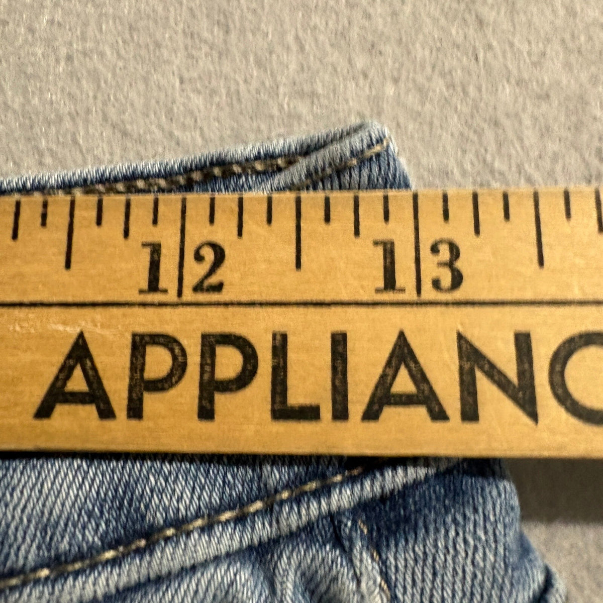 Lucky Brand Bridgette High Rise Crop Jeans Womens Size 2 26 Blue Distressed