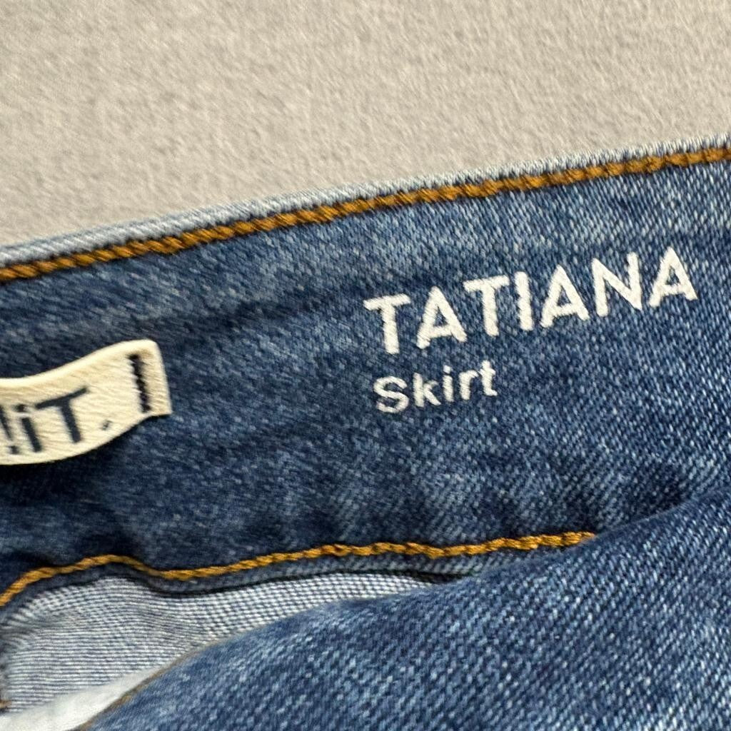 !iT Tatiana Denim Skirt Womens Size 12 Blue Distressed Frayed Hem Jean Skirt