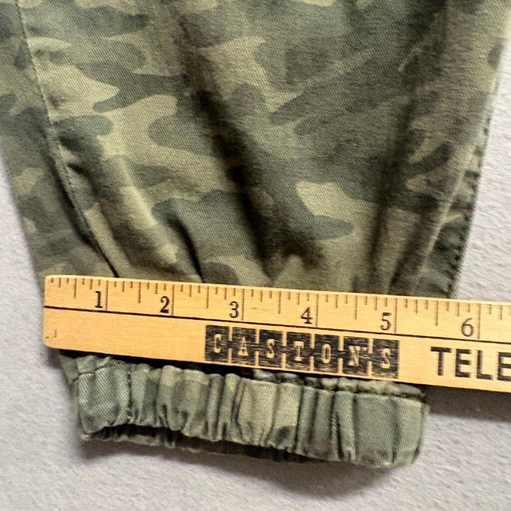 Levi's Womens Camo Jogger Pants Size L Green Camouflage Drawstring Elastic Waist