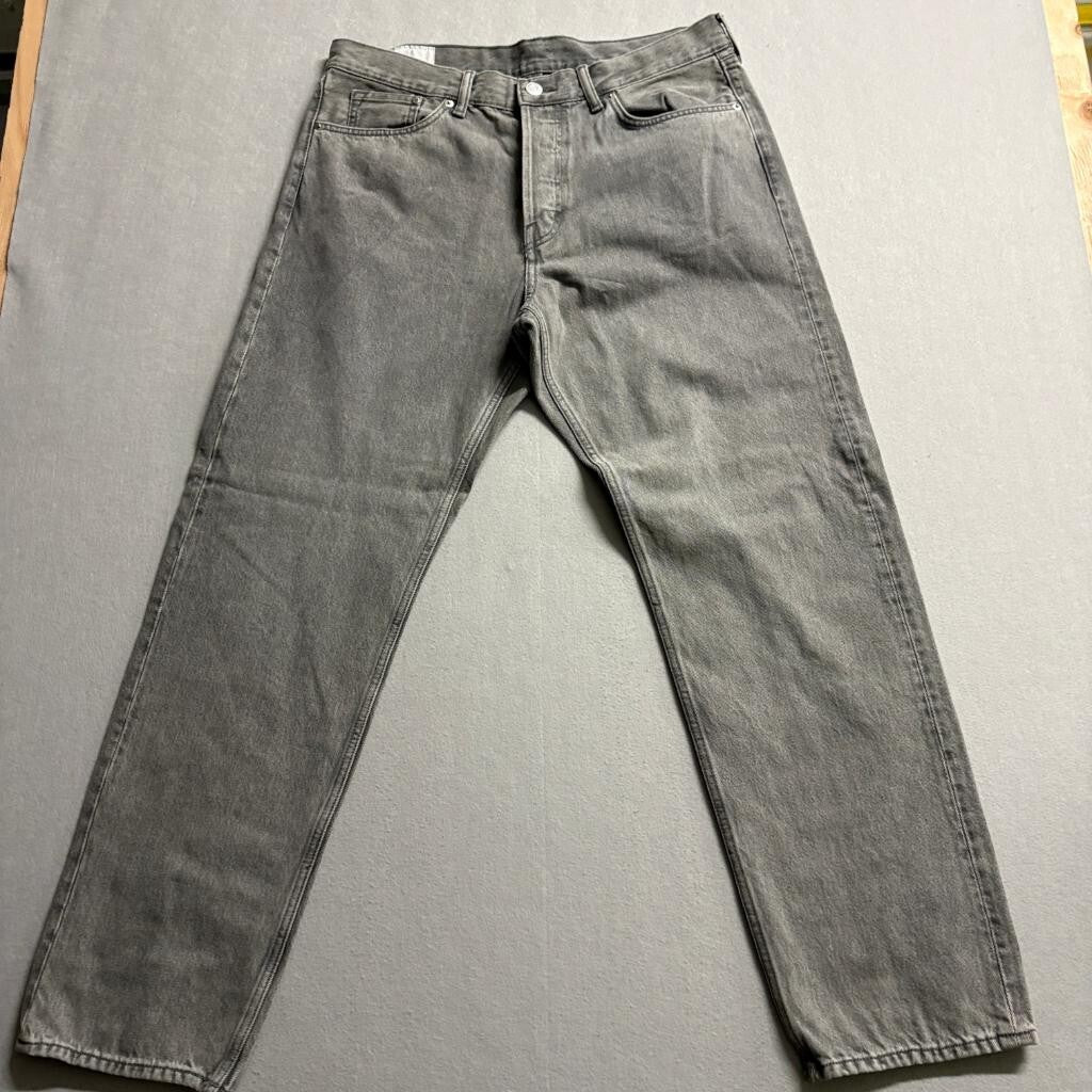 H&M Relaxed Fit Jeans Mens 36x32 Gray Denim Button Fly Straight Leg