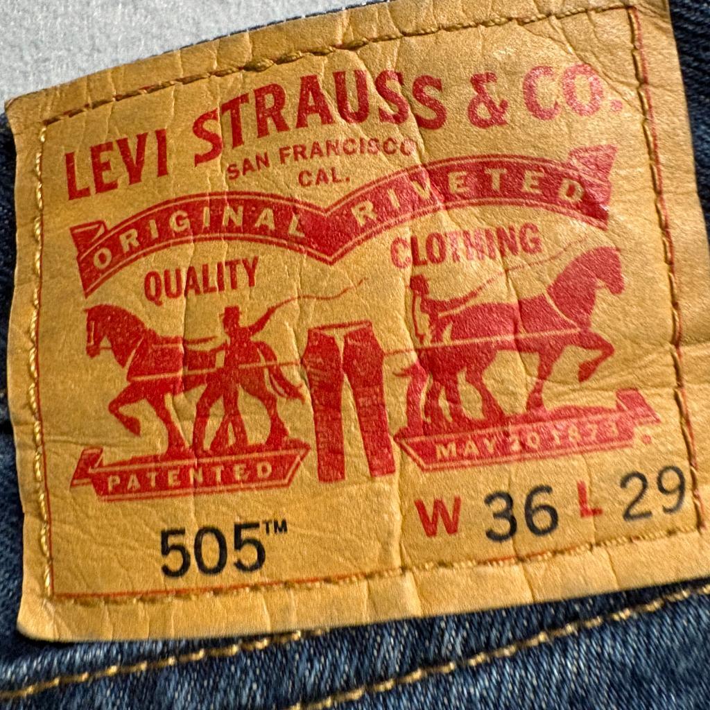 Levis 505 Regular Fit Distressed Jeans Mens 36x29 Blue Denim Heavy Destroyed
