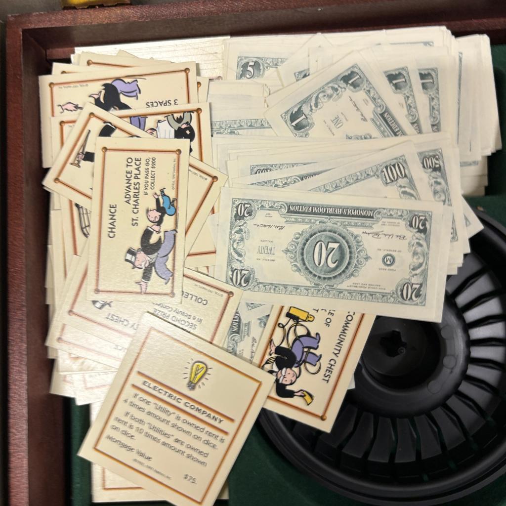Monopoly The Heirloom Edition Parker Brothers 1997 Wooden Box Board Game Partial