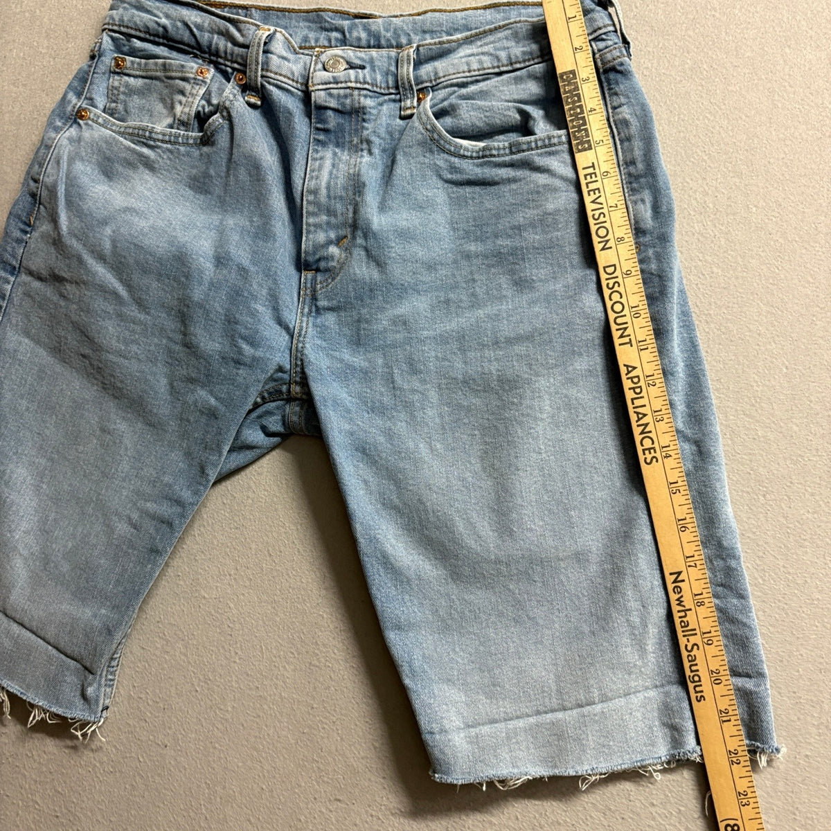Levi's 505 Cut Off Jean Shorts Mens 33 Blue Denim Raw Hem Jorts Casual