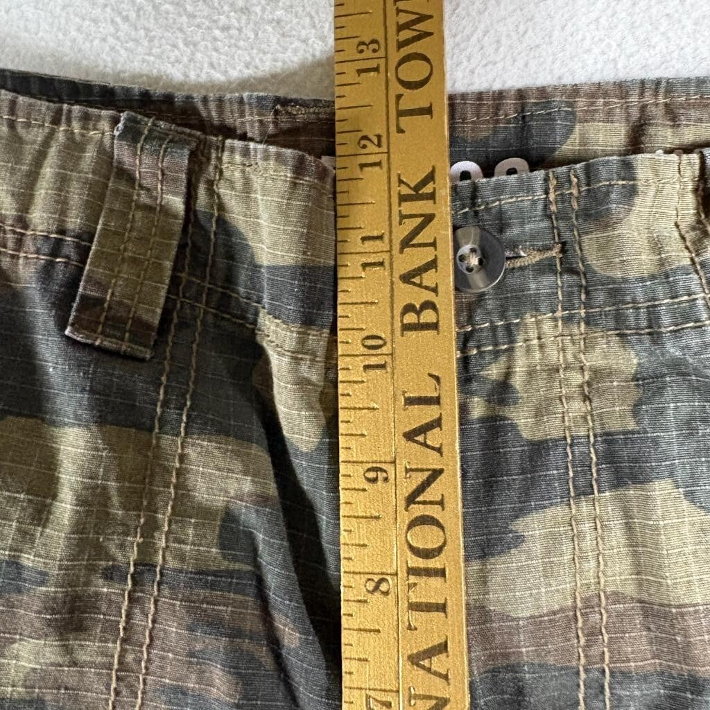 Mossimo Supply Co Mens Cargo Shorts Size 30 Camo Green Brown Ripstop Cotton