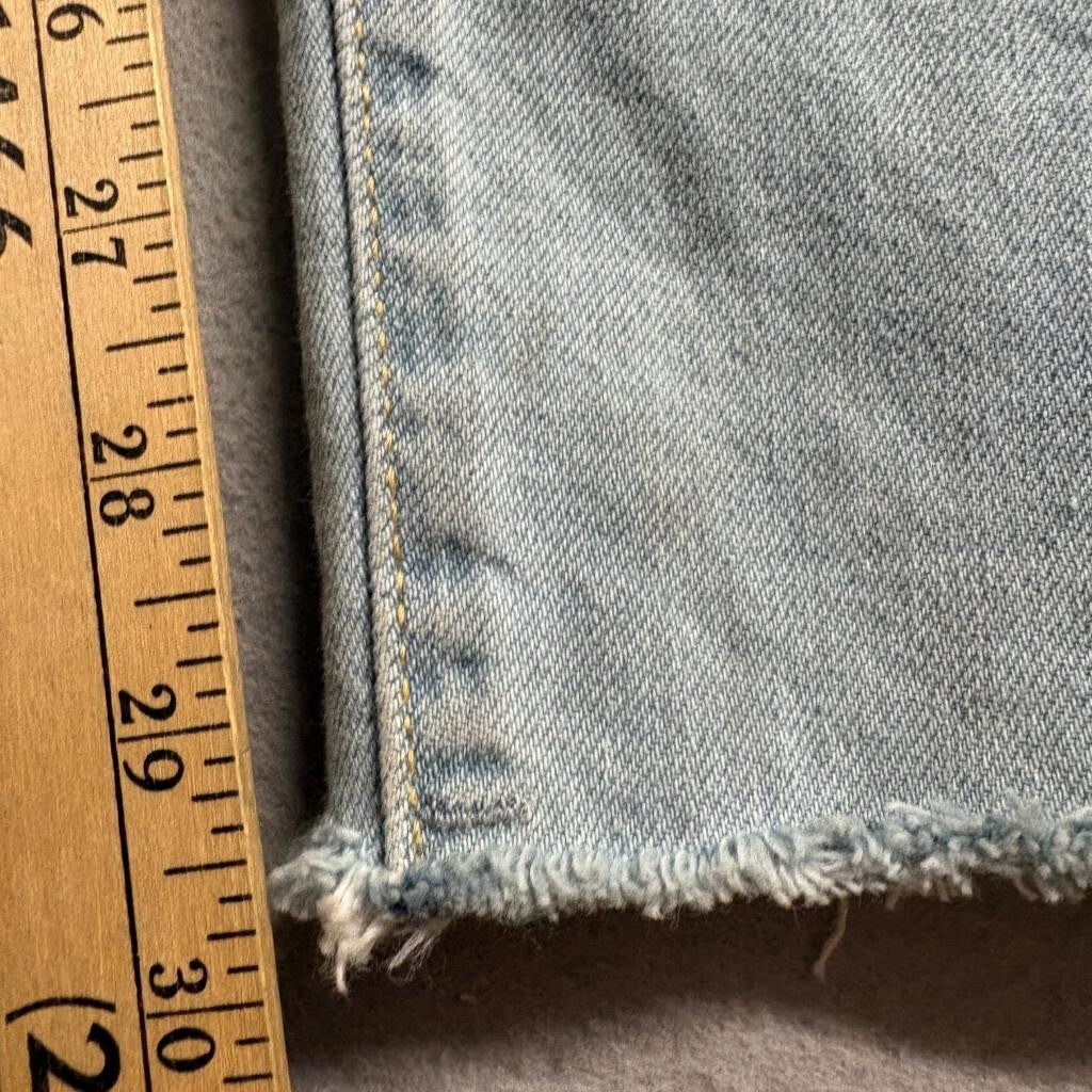 Universal Thread Boyfriend Jeans Womens 12R Light Wash Distressed Raw Hem Cotton