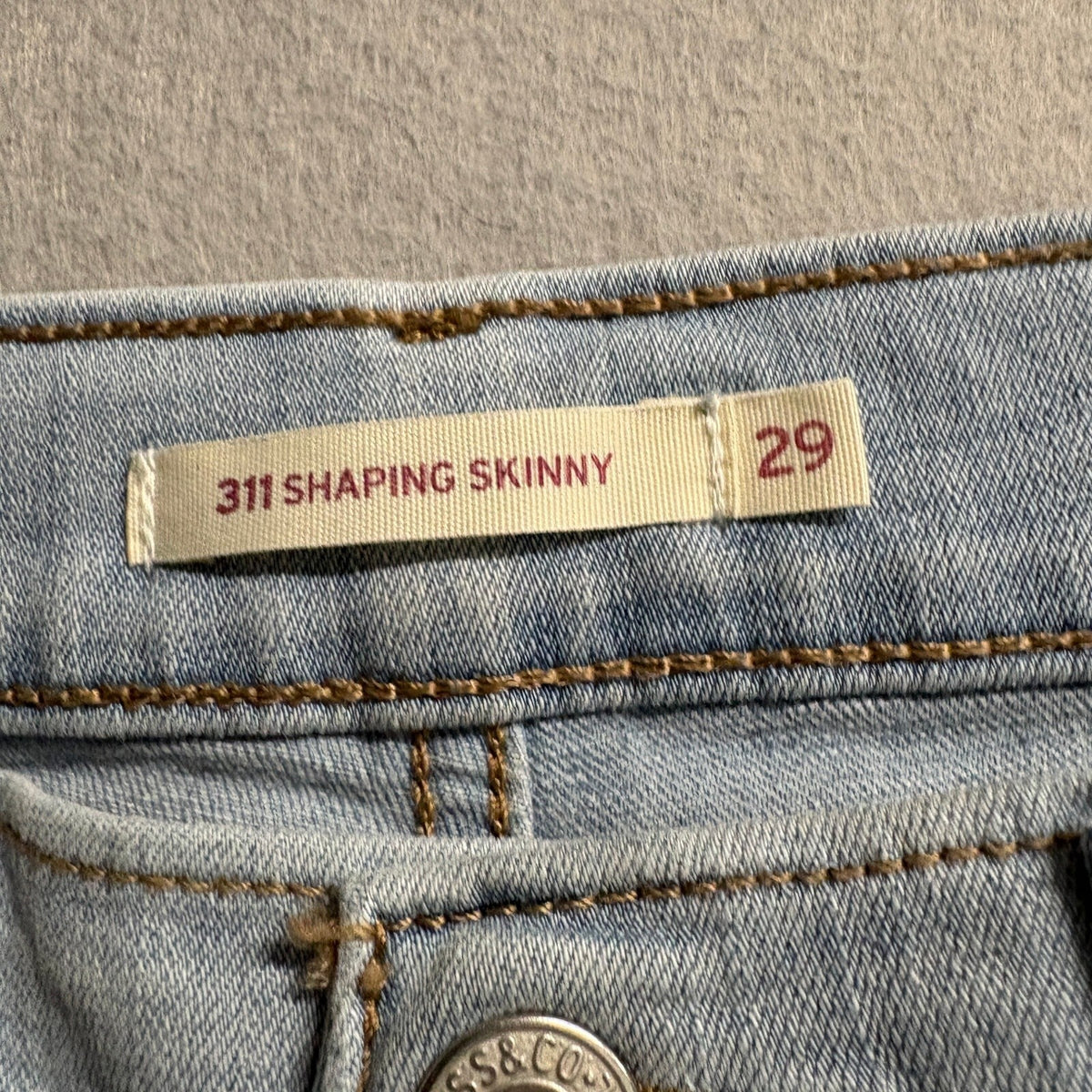 Levis 311 Shaping Skinny Jeans Womens W29 Light Wash Raw Cut Hem Stretch Blue