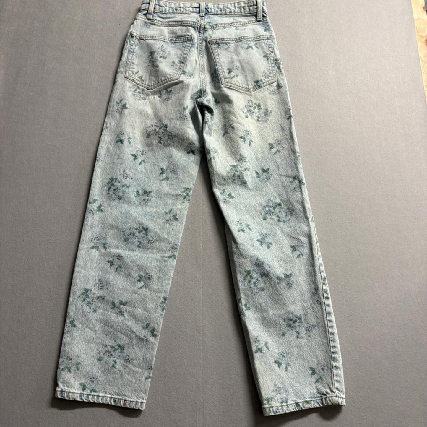 Wild Fable Floral Print Jeans Womens Size 2 Light Wash Denim Straight Leg