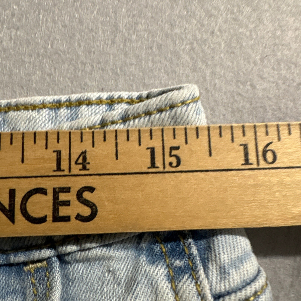 Universal Thread High Rise Slim Straight Jeans Womens 8/29R Light Wash Seamed