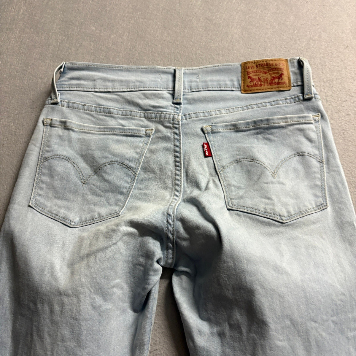 Levis 710 Super Skinny Jeans Womens 27 Light Wash Denim Stretch Blue
