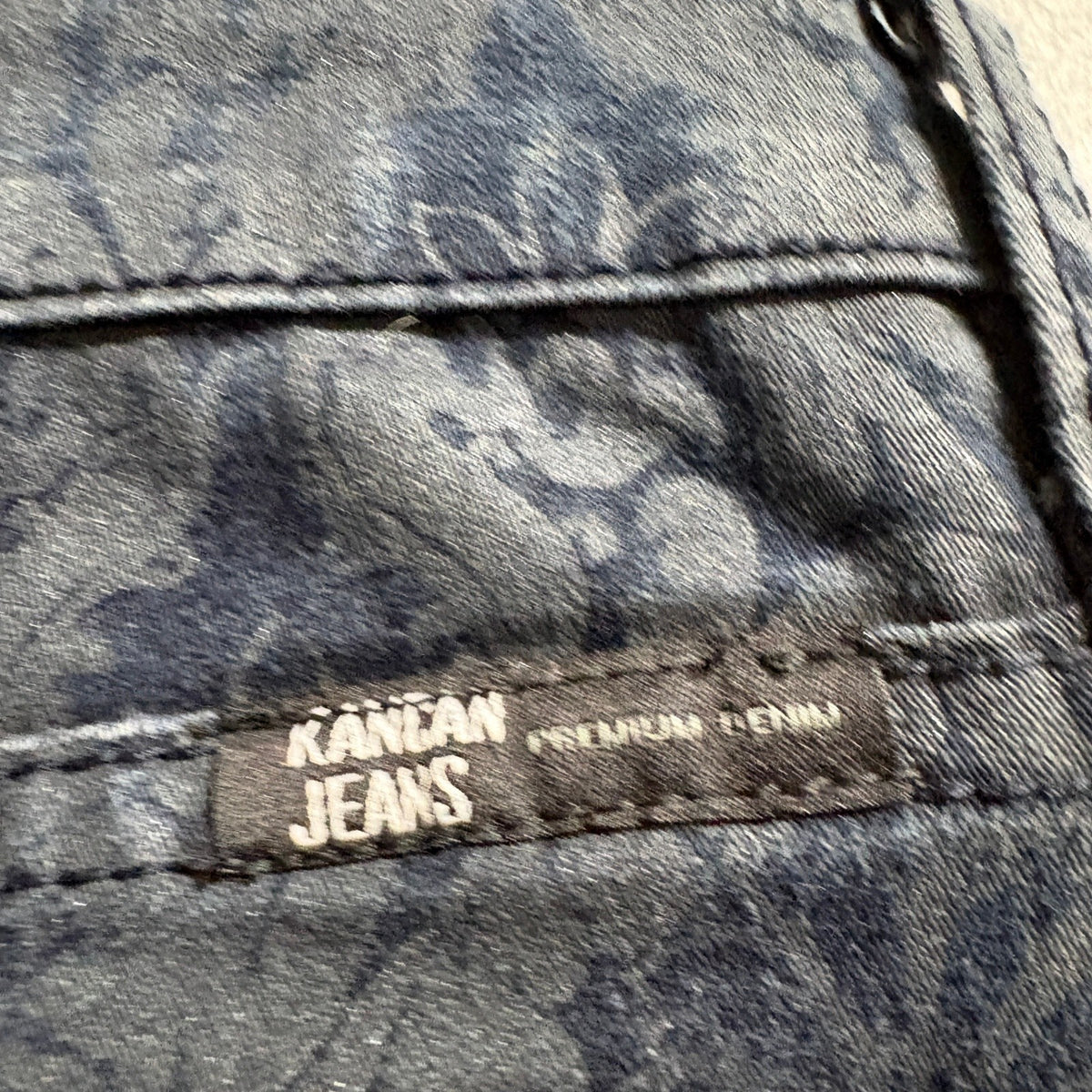 KanCan Jeans Womens Size 7 Skinny Floral Damask Printed Blue Denim Made in USA