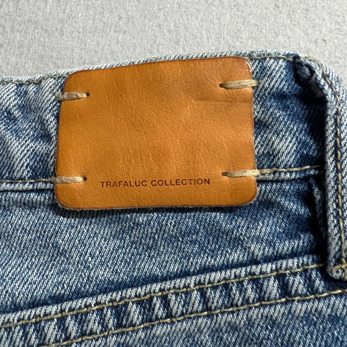 Zara TRF Side Stripe Jeans Womens Size 24 Blue Denim Raw Hem Straight Leg