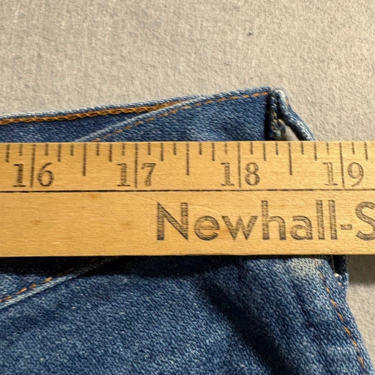 Vintage Wrangler Jeans Mens 38x34 Made in USA 31MWZPW High Rise Blue Denim Pants