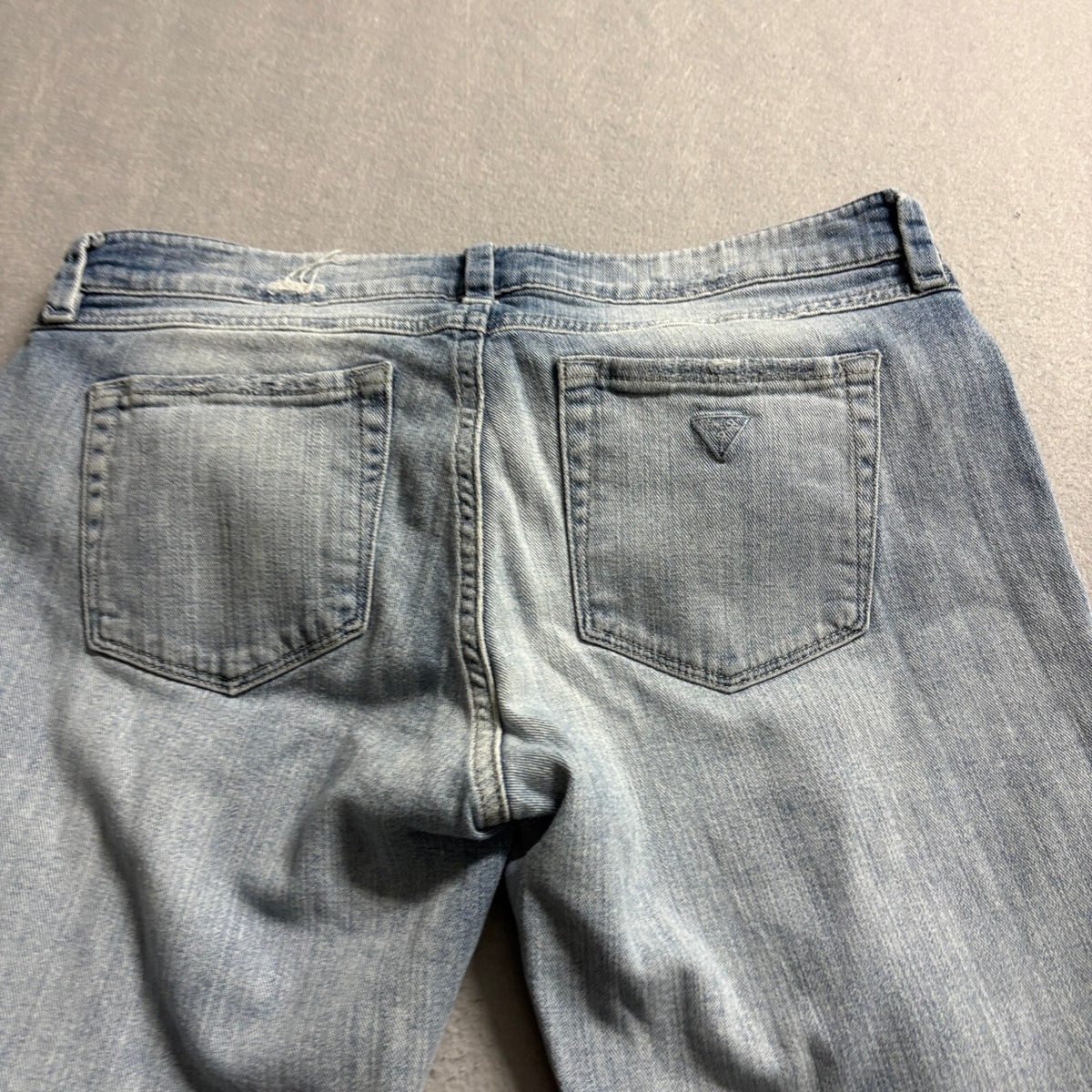 GUESS Los Angeles Brittney Relaxed Skinny Jeans Mens Women Size 28 Light