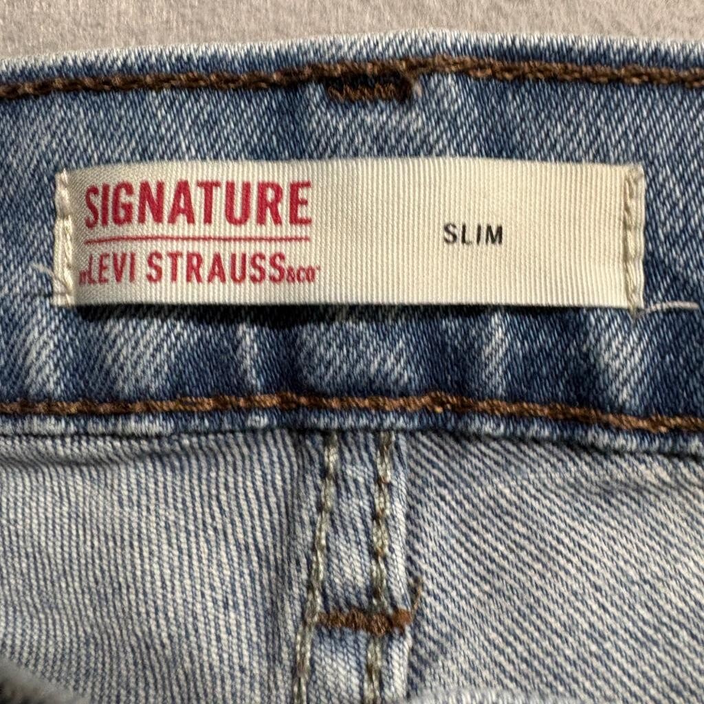 Signature by Levi Strauss Co Mens Slim Fit Jeans Size 31x30 Light Wash Denim