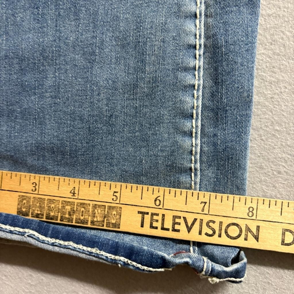 True Religion Becca Mid Rise Bootcut Jeans Womens Size 27 Blue Denim Flap Pocket