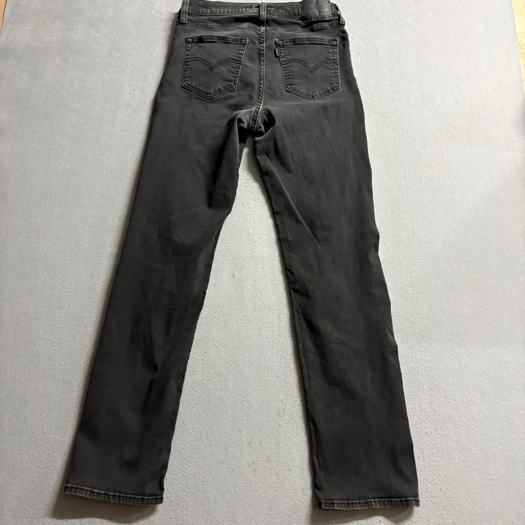 Levi's 724 High Rise Straight Jeans Womens Size 30x32 Black Denim Stretch