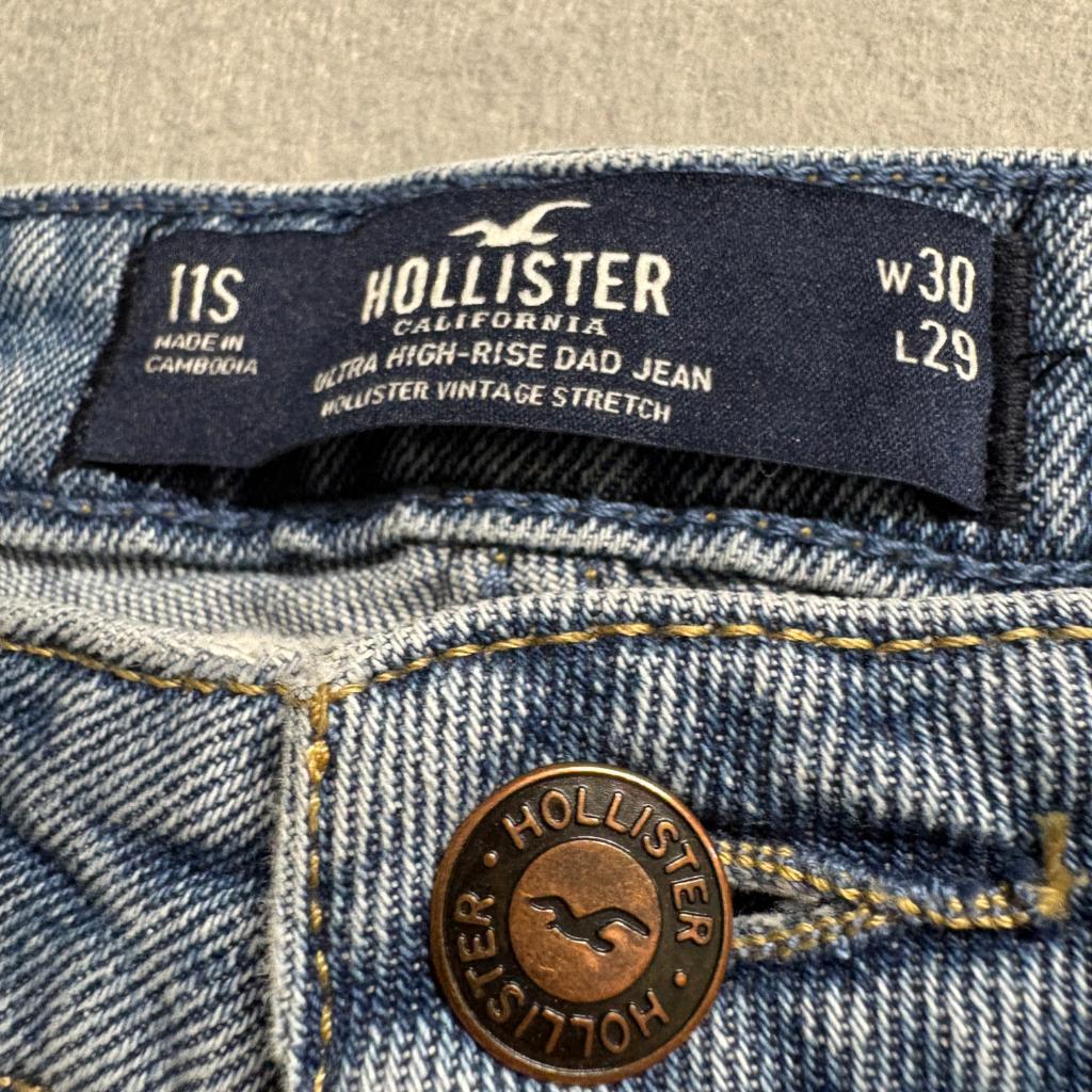 Hollister Ultra High Rise Dad Jeans Womens 11S W30 L29 Distressed Blue Denim