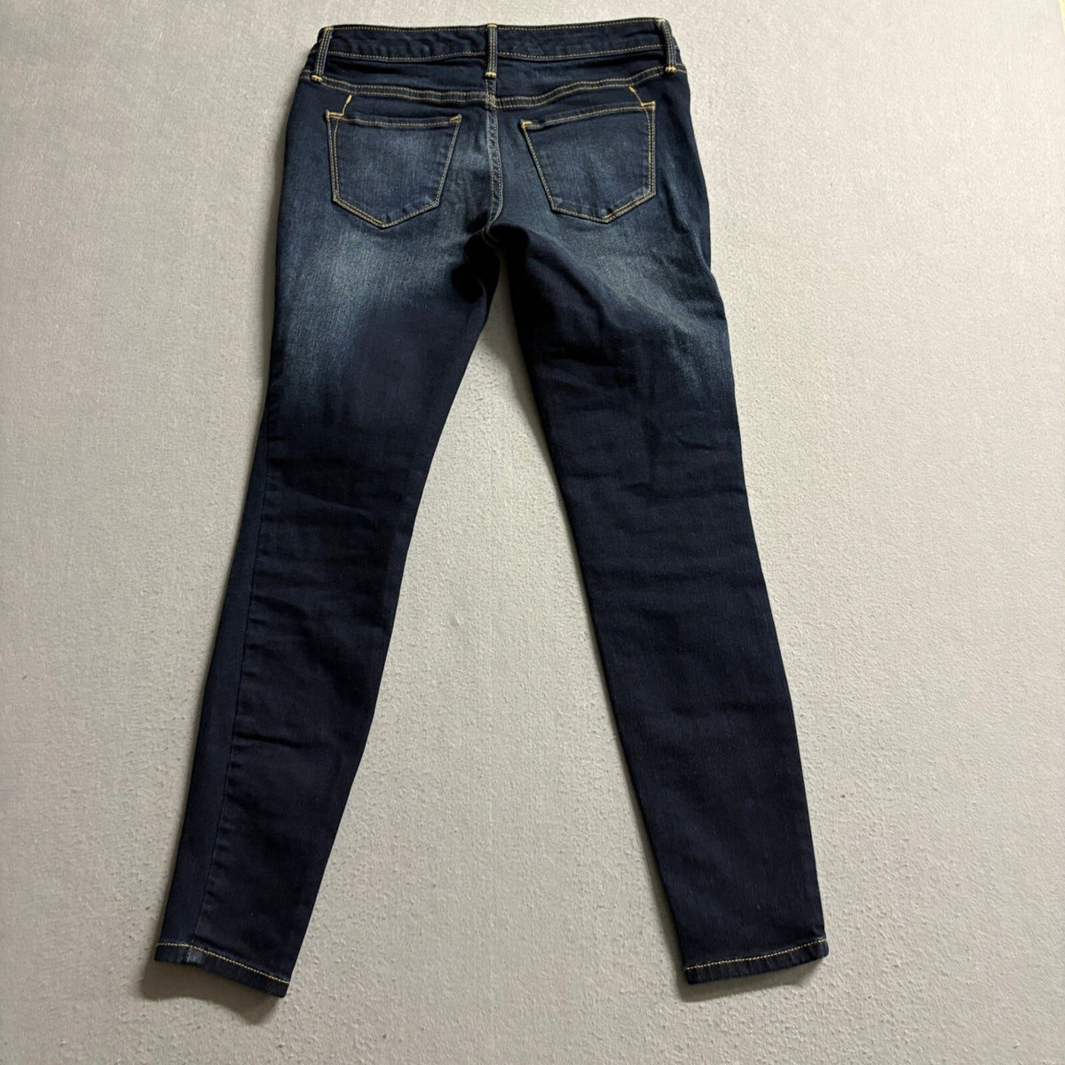 Mossimo Denim Womens Mid Rise Jegging Jeans Size 2 26R Dark Wash Distressed
