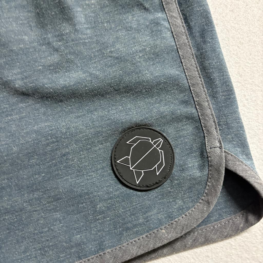 Laird Apparel Vantage Performance Board Shorts Mens 33 Blue Gray Swim Trunks