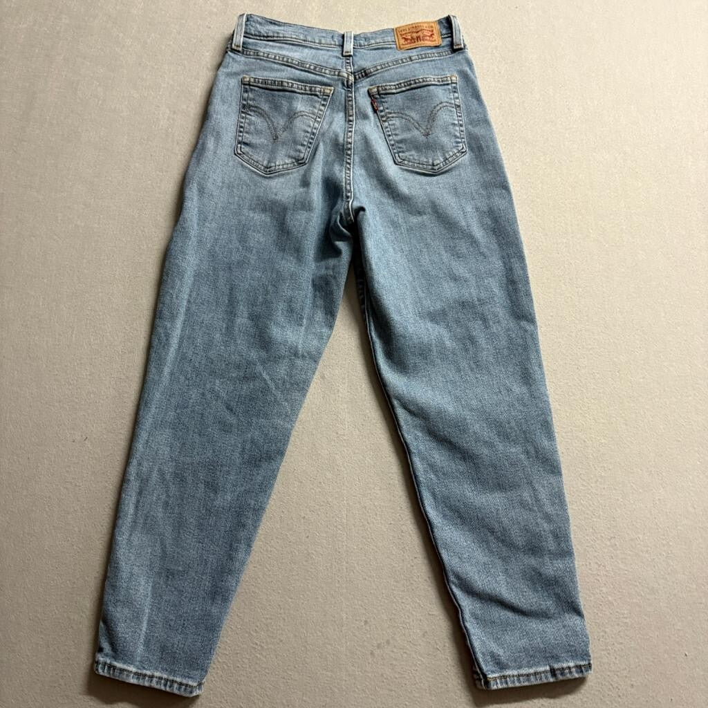 Levis High Waisted Mom Jeans Womens 28 Blue Stretch Denim Tapered Leg W28 L27