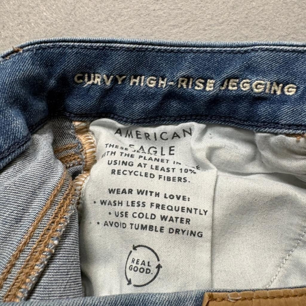 American Eagle Curvy High Rise Jegging Womens Size 8 Blue Distressed Jeans