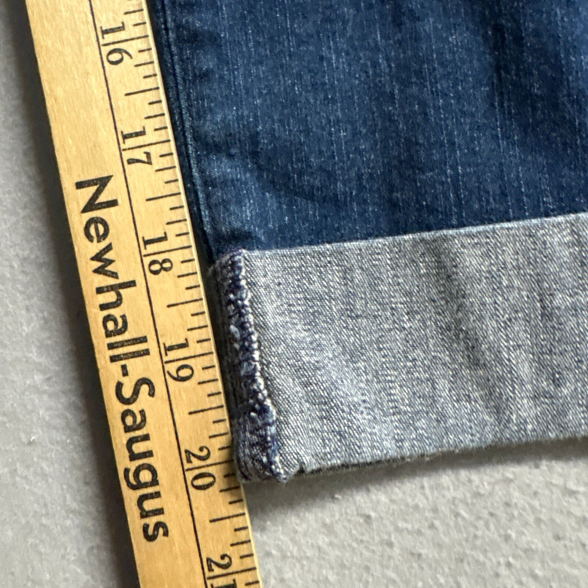 NYDJ Not Your Daughter's Jeans Womens Size 6 Cuffed Crop Jeans Blue Rhinestone