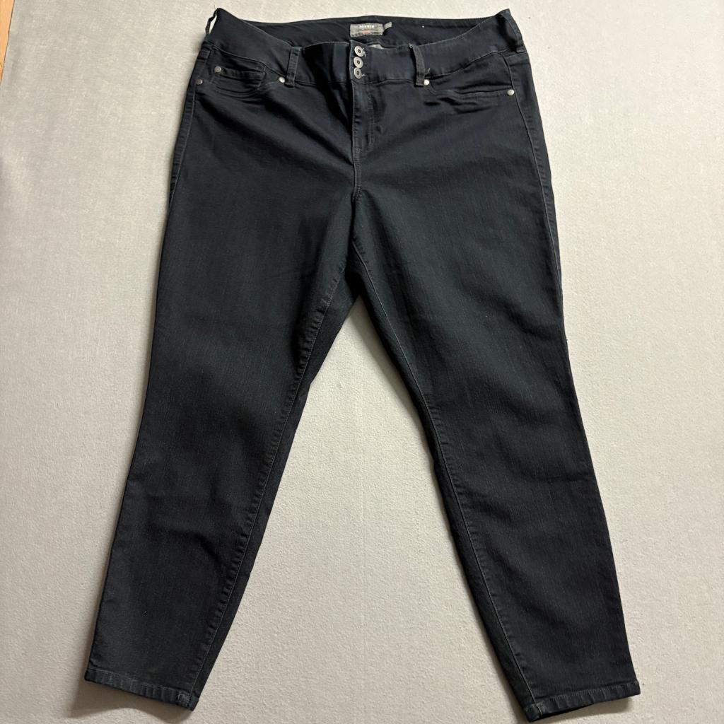 Torrid Jeggings Womens 22R Black Super Stretch Denim Skinny Jeans Plus Size 22