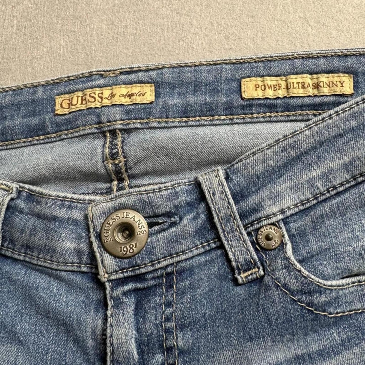 Guess Power Ultra Skinny Jeans Womens 26 Blue Denim Low Rise Stretch fits 29x28