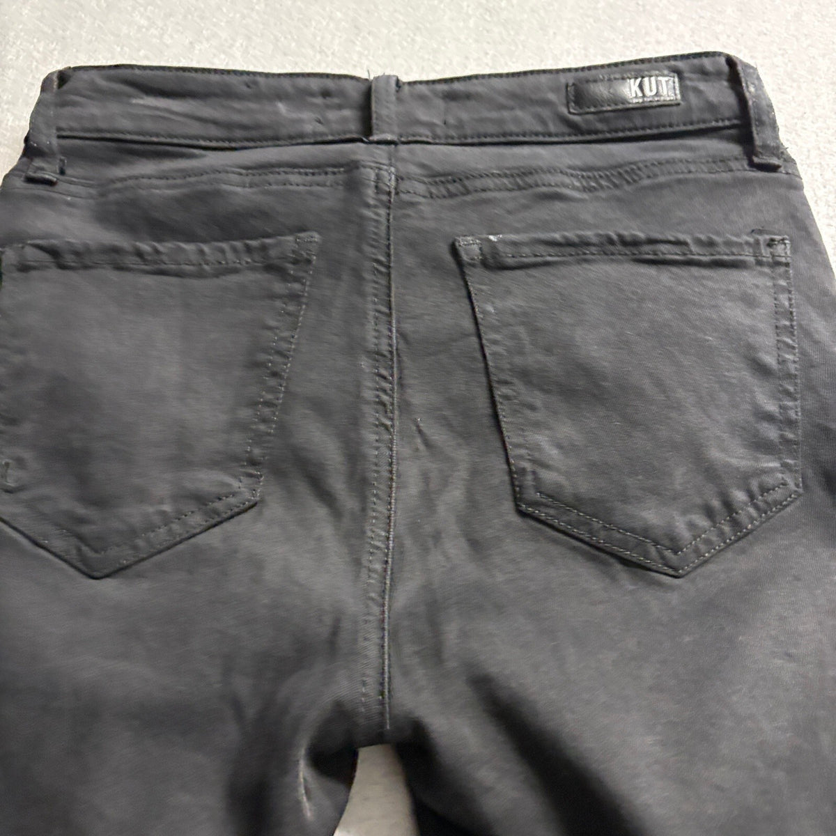 KUT from the Kloth Amy Crop Straight Leg Jeans Womens Size 2 Black Stretch Raw