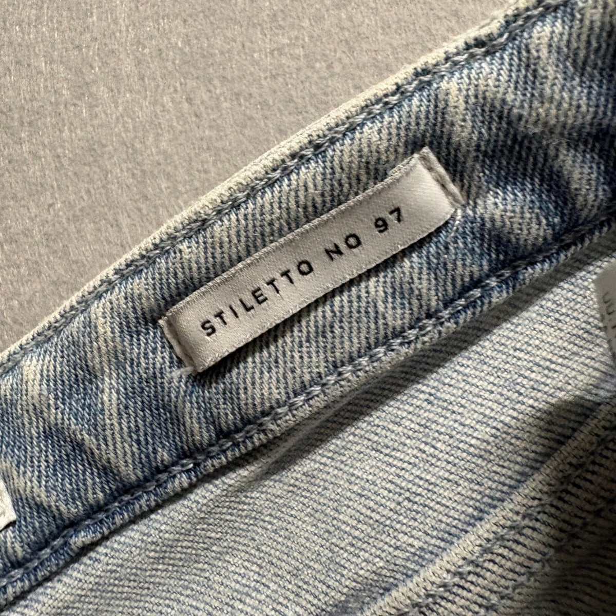 Marciano Los Angeles Stiletto No 97 Distressed Skinny Jeans Womens 26 Blue USA