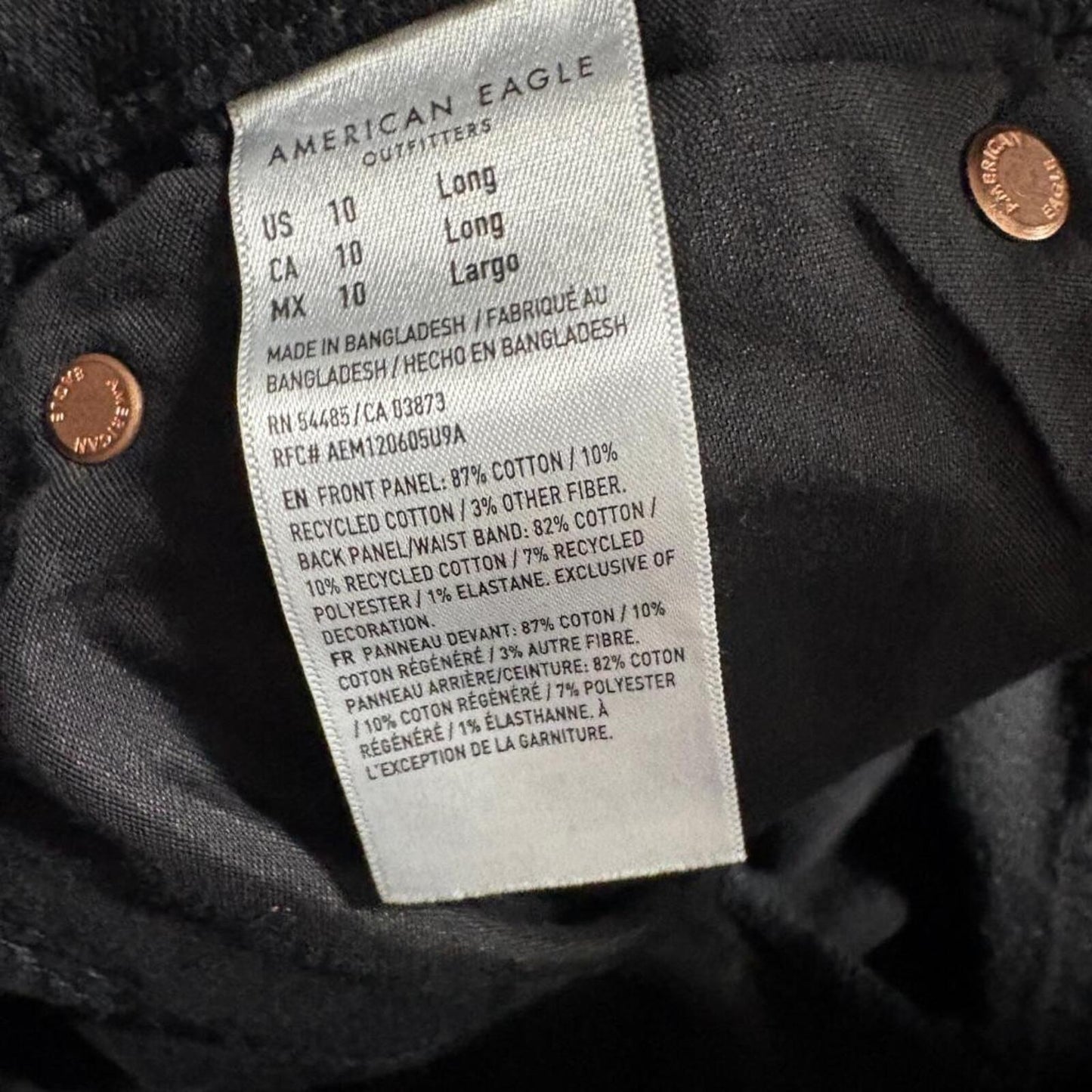 American Eagle Low Rise Baggy Flare Jeans Womens 10 Long Black Distressed