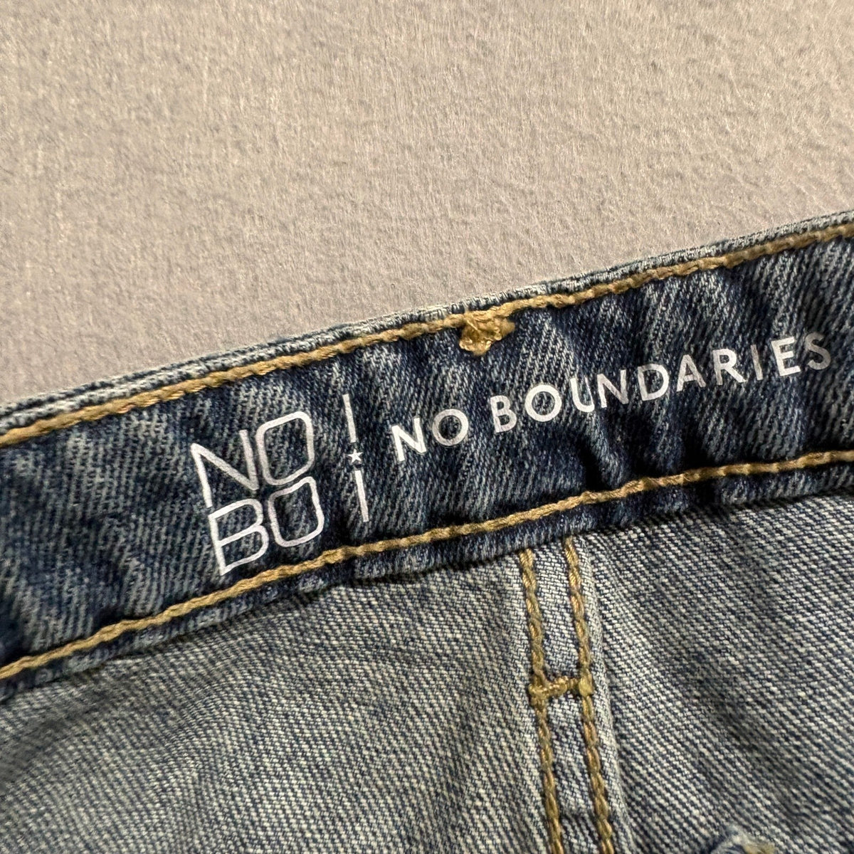 No Boundaries Distressed Patch Jeans Womens Blue Medium Wash Straight Leg Denim