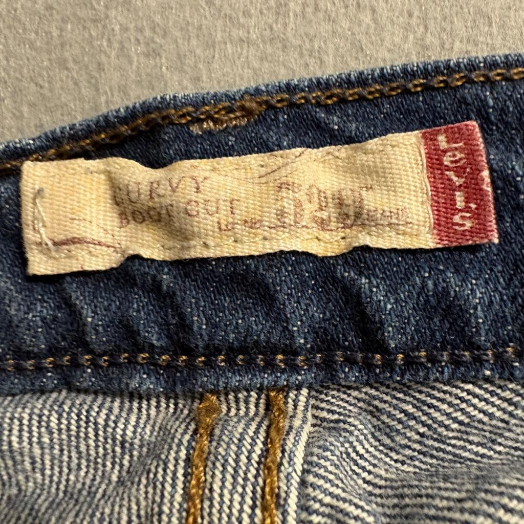 Levis Curvy Bootcut Jeans Womens 10 Medium Blue Denim Stretch Mid Rise Pants