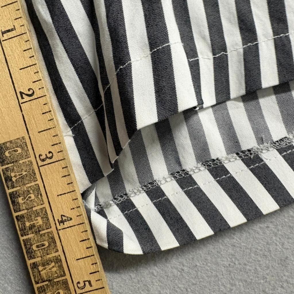 Calvin Klein Striped Shorts Womens 38 Black White Cotton Blend Casual