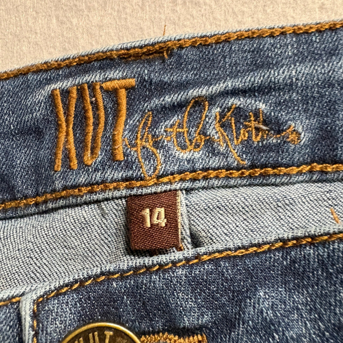 Kut From The Kloth Straight Leg Jeans Womens Size 14 Blue Denim Stretch Pants