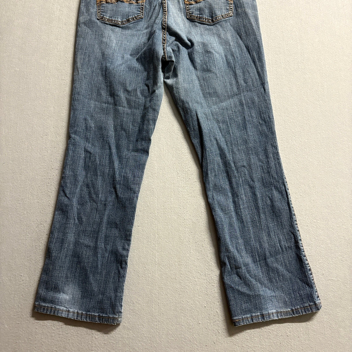 Aura From Wrangler Jeans Womens 16 AVG Blue Denim Straight Leg Embellished