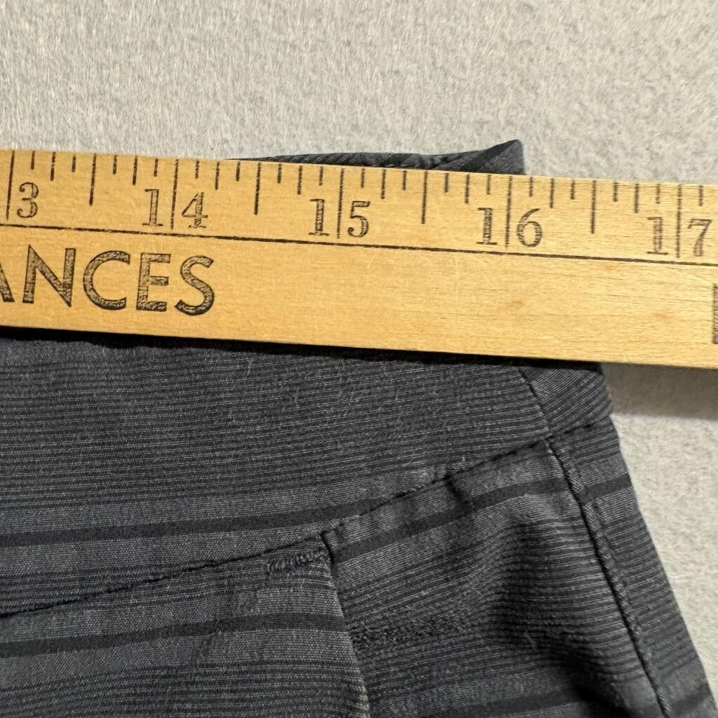 Hang Ten Mens Hybrid Shorts Size 32 Gray Striped Boardshorts Walk Shorts