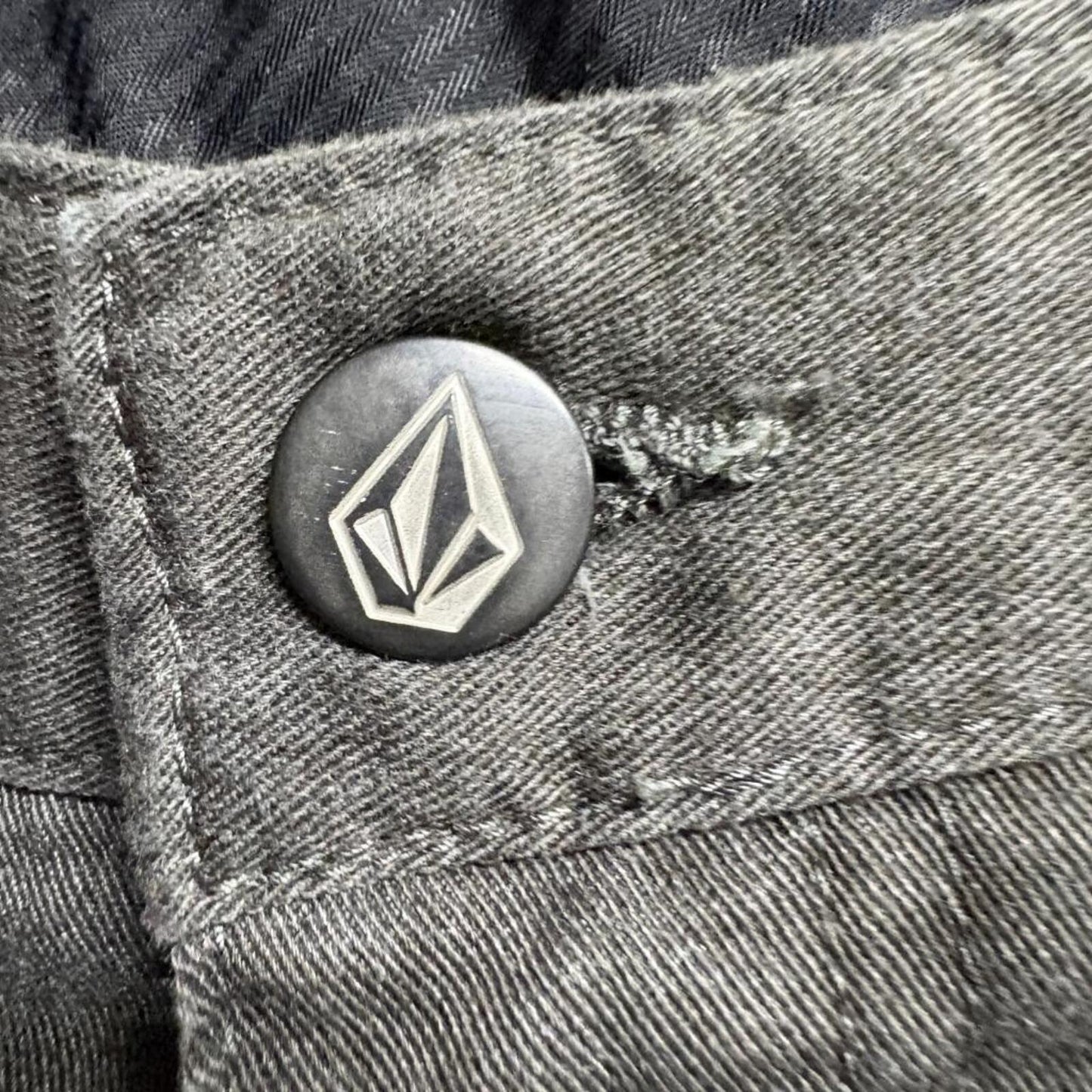 Volcom Chino Shorts Mens 38 Gray Green Stretch Casual Skateboarding Flat Front