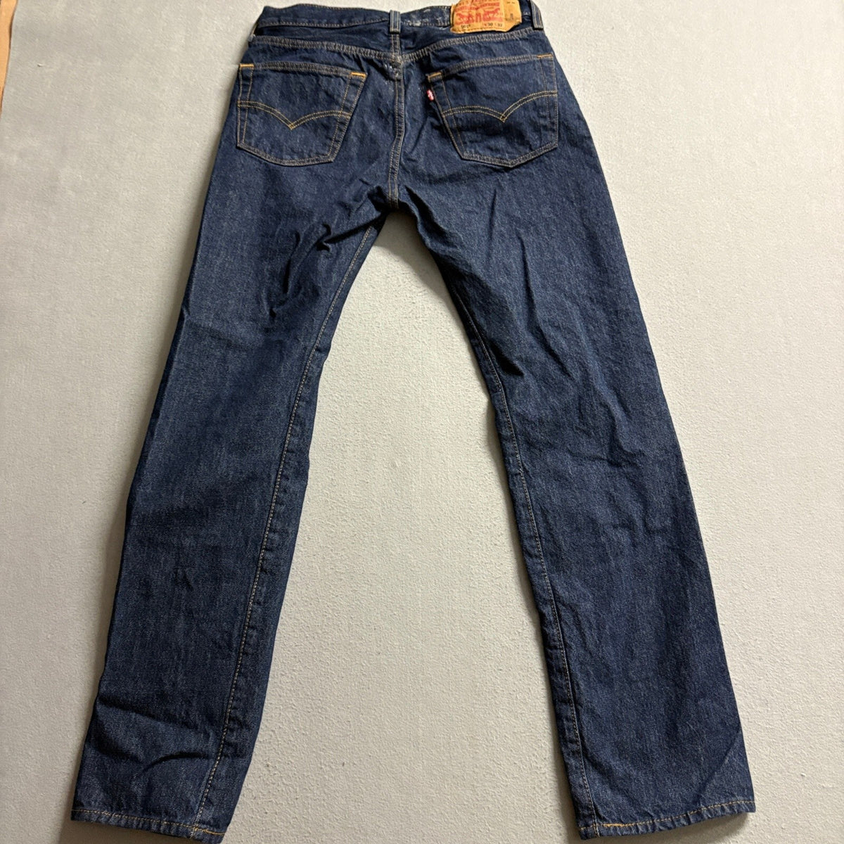 Levis 501 Original Fit Jeans Mens 30x32 Dark Wash Blue Denim Button Fly