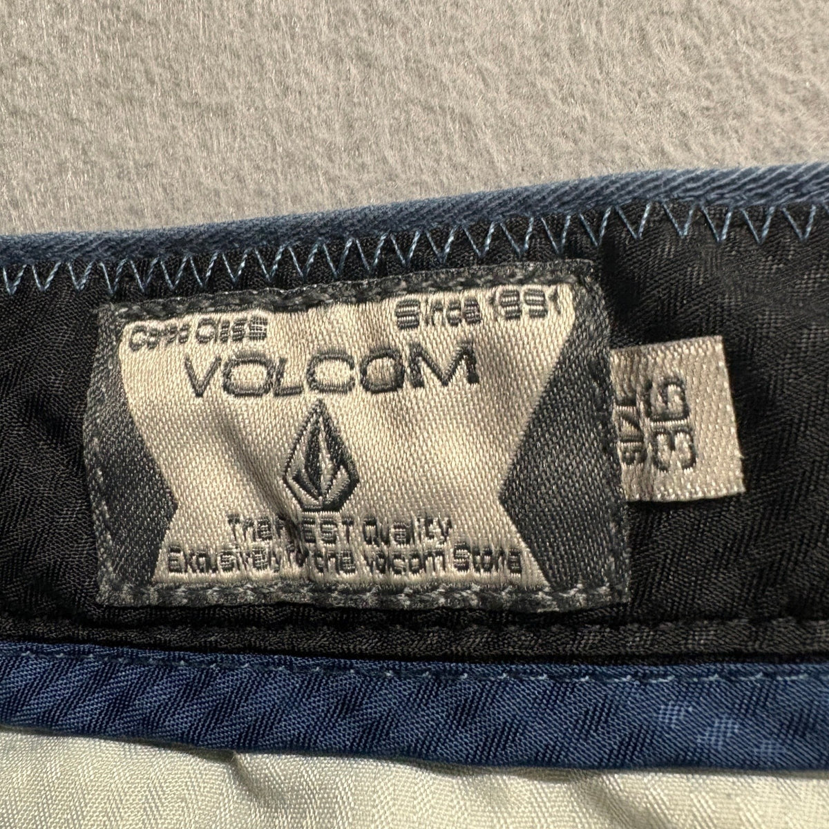 Volcom Mens Chino Walk Shorts Size 36 Blue Casual Stretch Skate Boardshorts