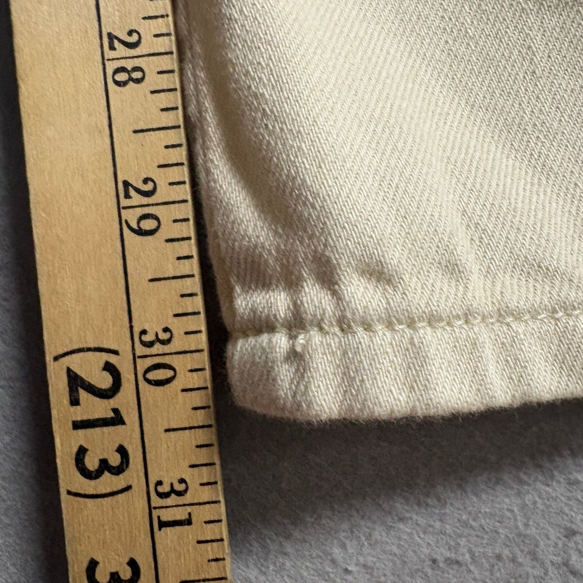 Universal Thread Womens Relaxed Wide Leg Jeans 10R Beige Cream High Rise Denim