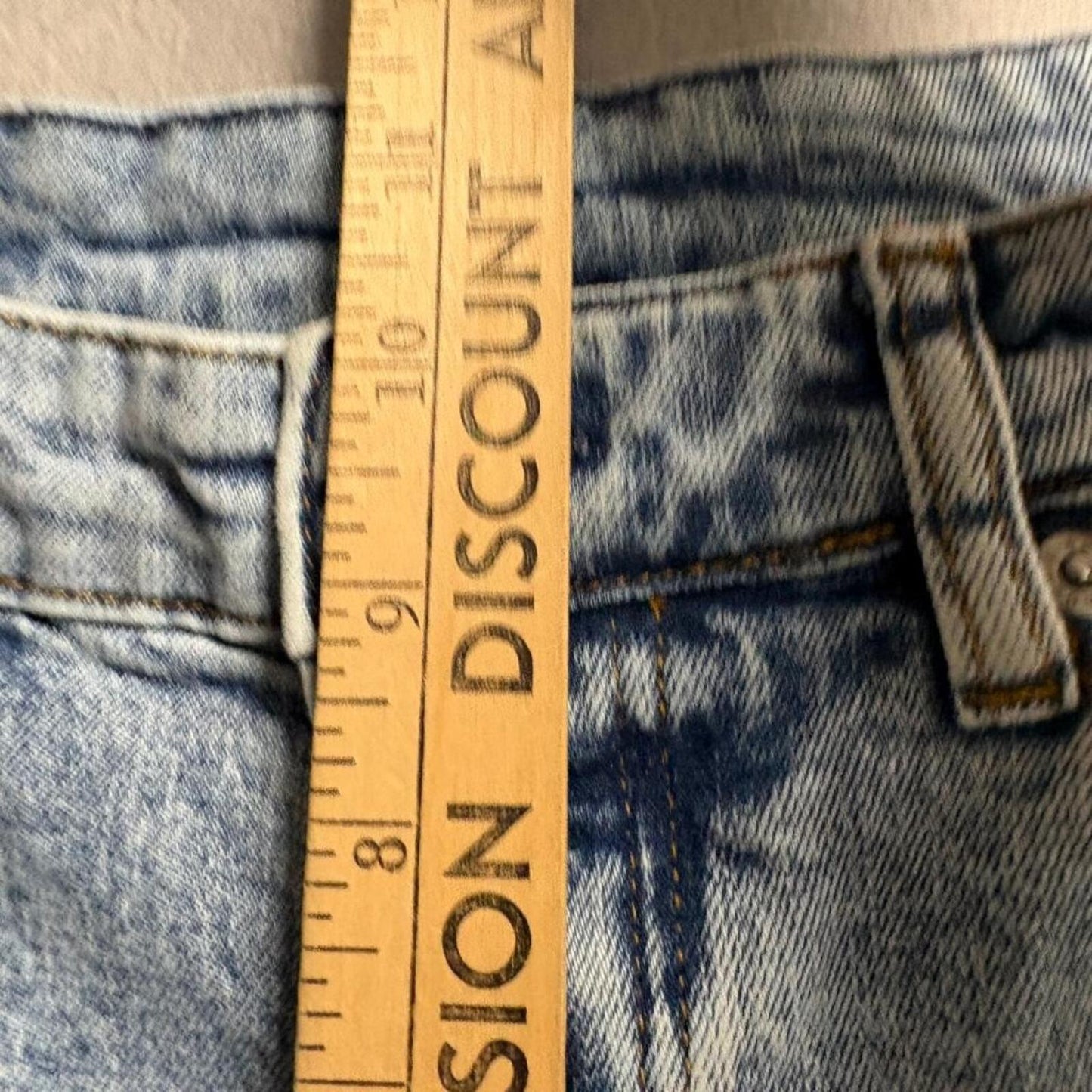 H&M &Denim Mom Jeans Womens 6 High Waist Light Acid Wash Blue Denim