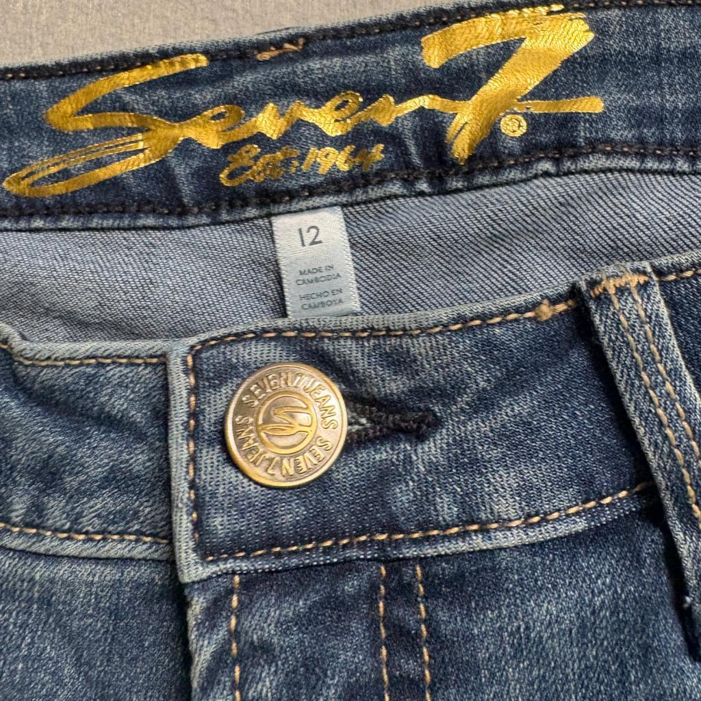 Seven7 Cuffed Crop Jeans Womens 12 Blue Denim Mid Rise Capris Stretch