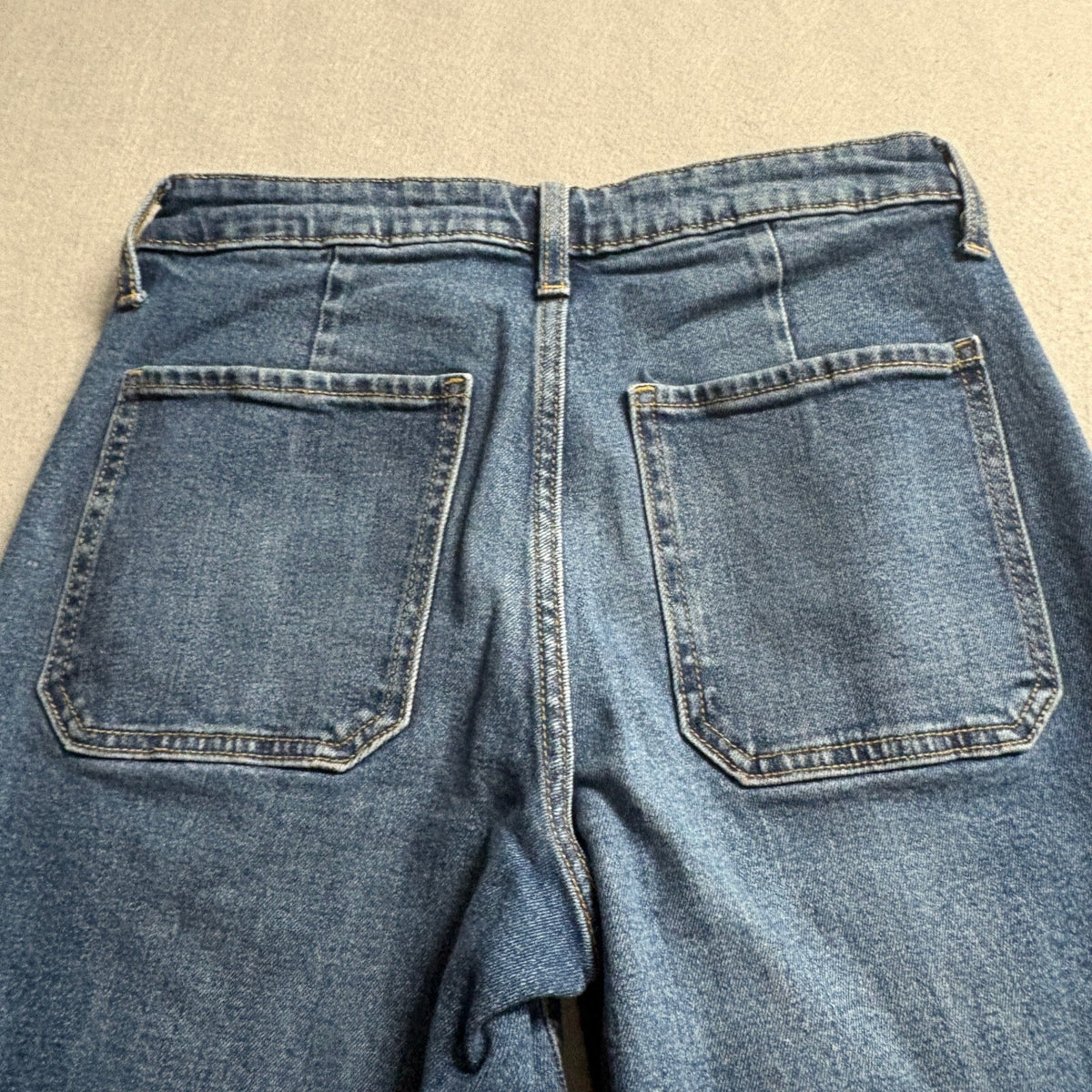 Old Navy High Rise OG Loose Jeans Womens Size 8 Medium Wash Seam Detail Denim